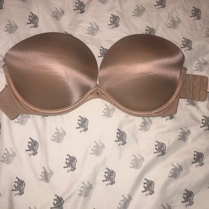 ‘Very Sexy Strapless’ Victoria Secret bra